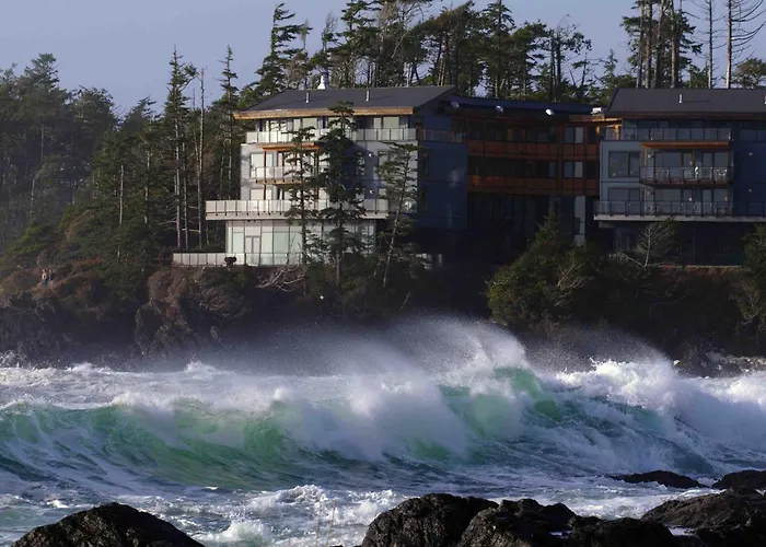 Motels Black Rock Oceanfront Resort